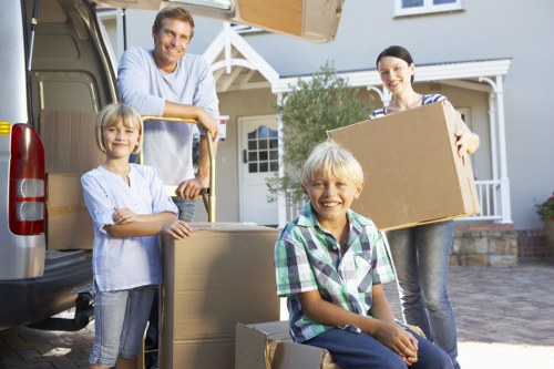 Local moving service handling a residential relocation in Canary Wharf