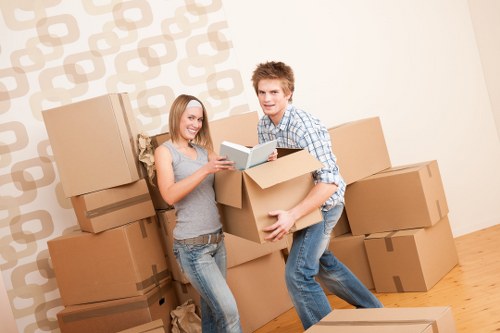 Office packing and unpacking service for Canary Wharf businesses