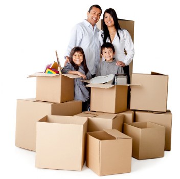 Packing and organising belongings for local storage in Canary Wharf